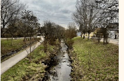 Naturnahe Lage am Liesingbach nahe dem Baugrundstück in Oberlaa